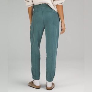 LULULEMON ribbed softstreme ribbed high rise jogger